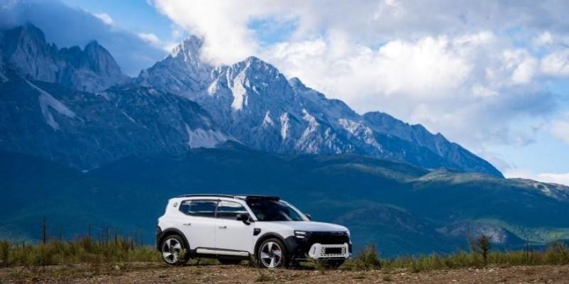 Automaker Partners with AI Firm to Advance Self-Driving Car Technology